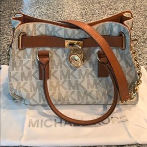 Michael Kors leather purse